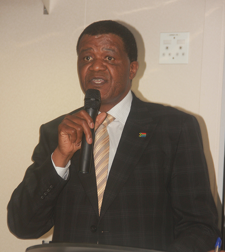 Diplomatie  / L’ambassadeur de l’Afrique du sud appelle à un dialogue politique